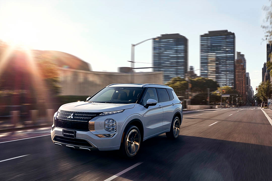Mitsubishi outlander 2022 00
