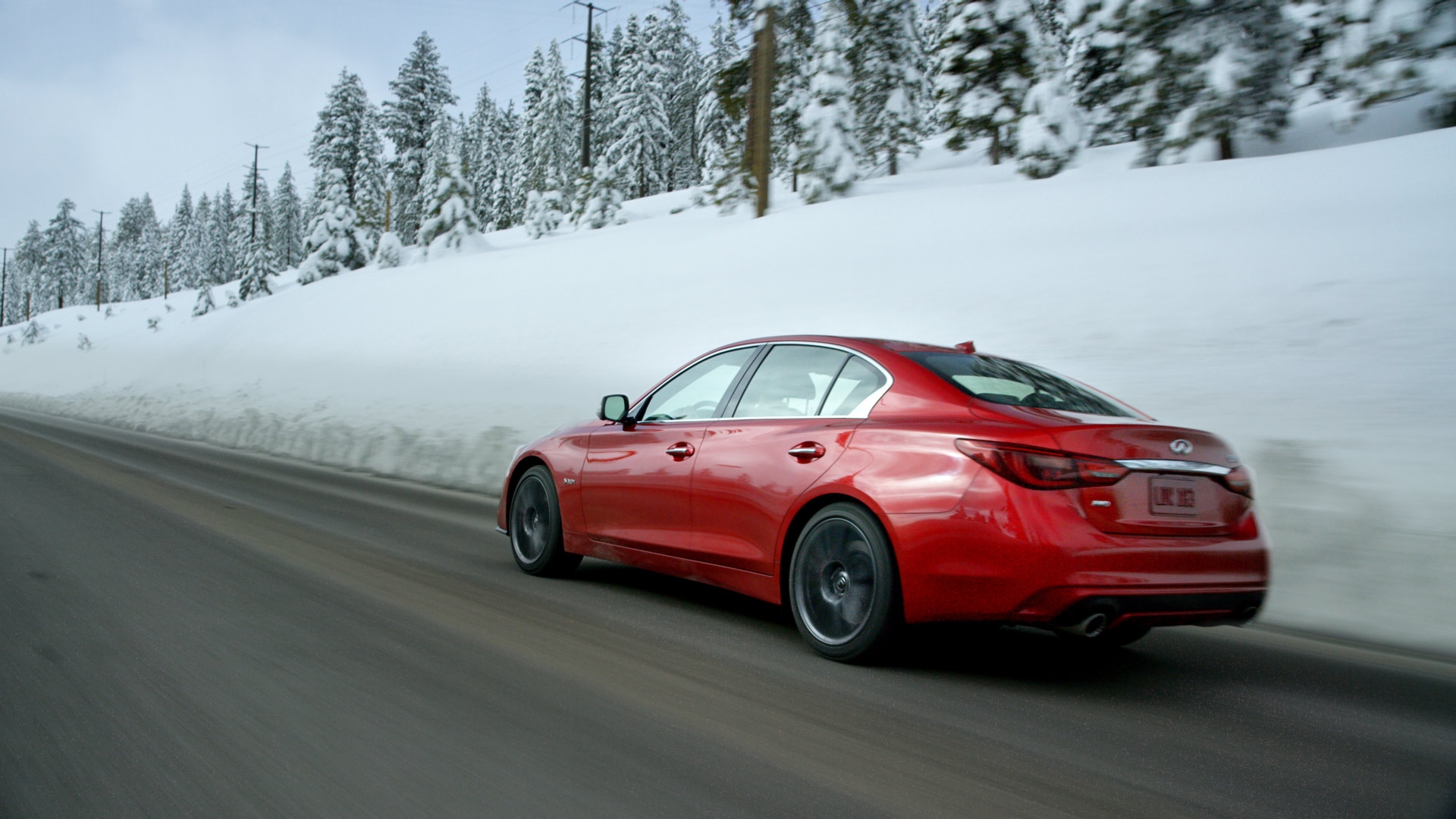 BLOG-OCCASION-BEAUCAGE-MEILLEURS-VEHICULE-POUR-HIVER-INFINITI-Q50